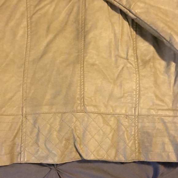 Jacket - Picture 4 of 4